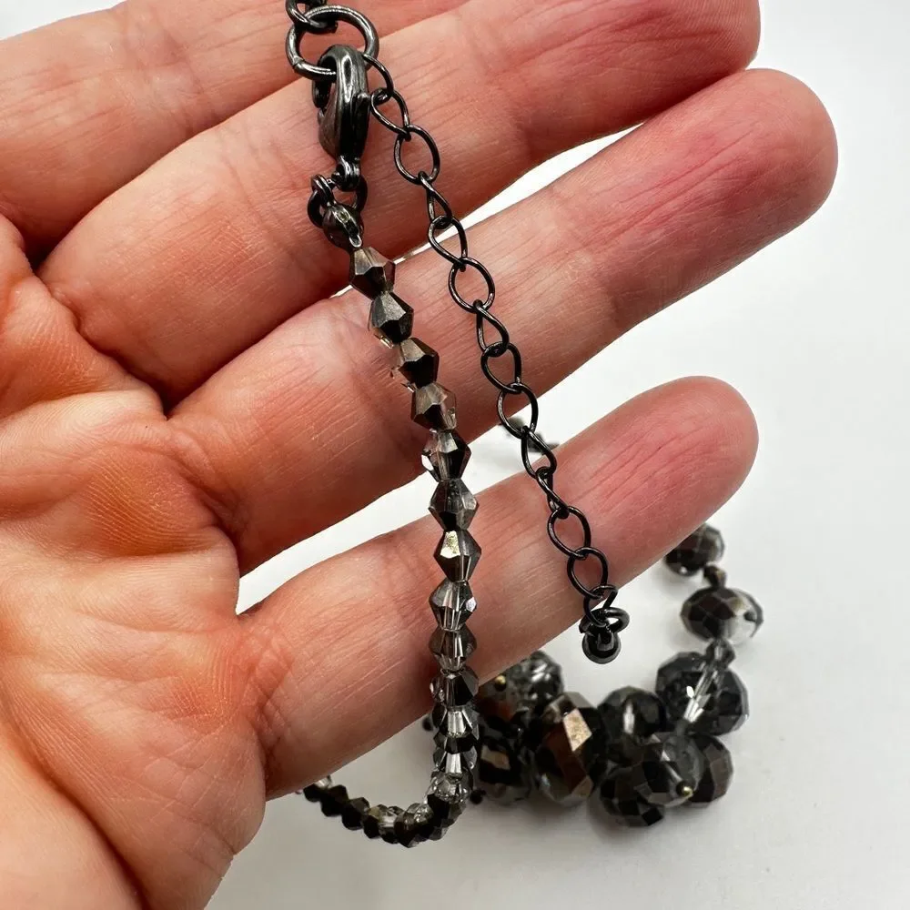 Stunning faceted black/dark‎ gray crystal beaded necklace!